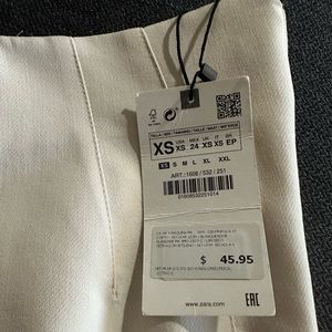 Zara High waist Trousers XS pants color cream/white,
